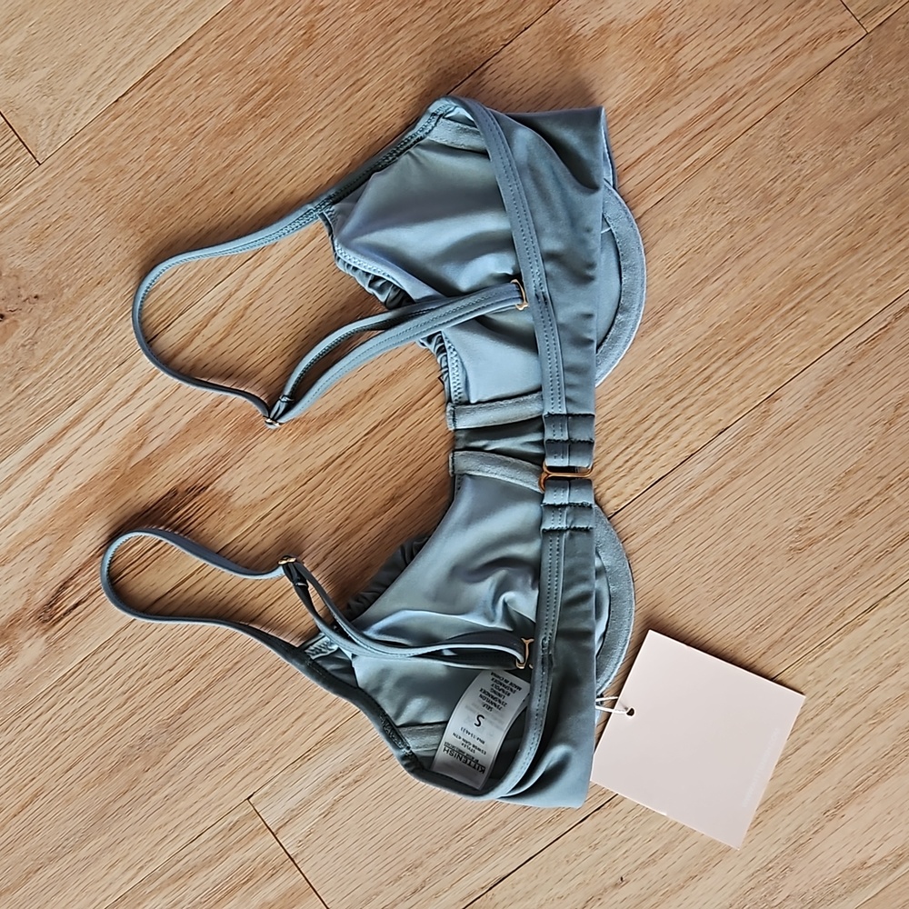 NWT! Kittenish Green Bikini Top Size Small - Picture 2 of 3